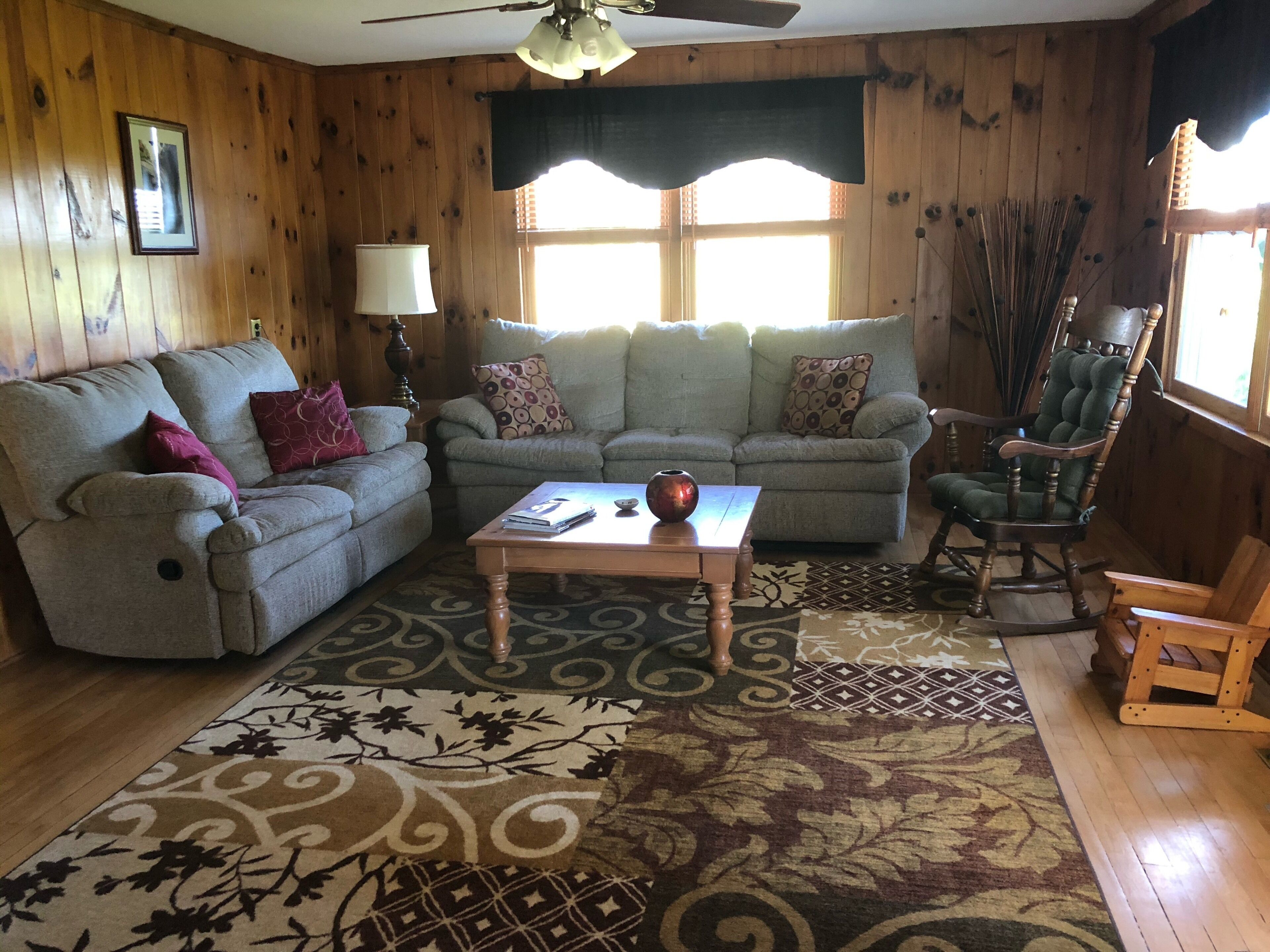 Blue Ridge Country Home - Booking for a fall and winter getaway!  