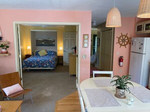 2 bedrooms, desk, iron/ironing board, travel cot