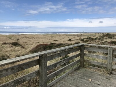 Beach View Condo in Westport - perfect vacation get-away