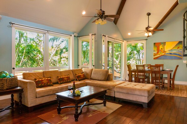 Smart TV, futbolito y tenis de mesa 