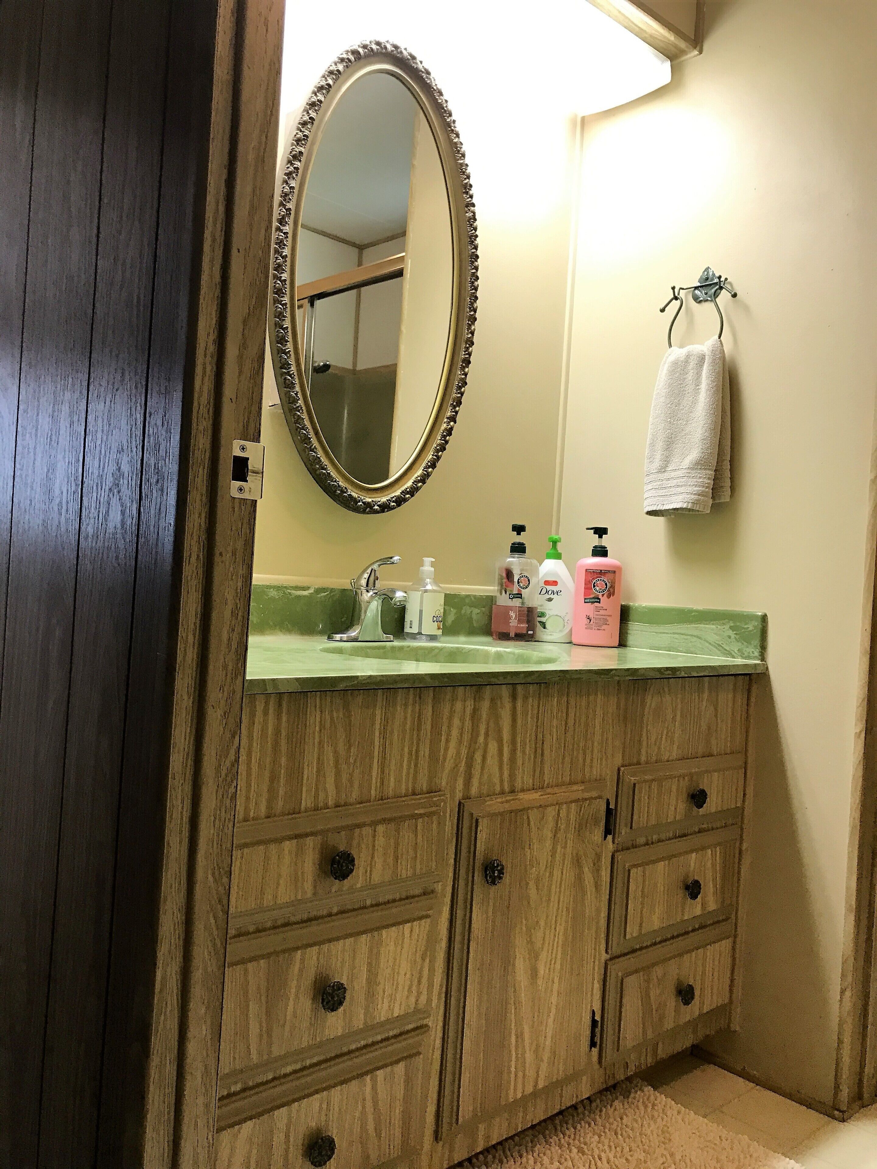 Secluded Cottage, With Vineyard View, Sleeps Six, Great Location!