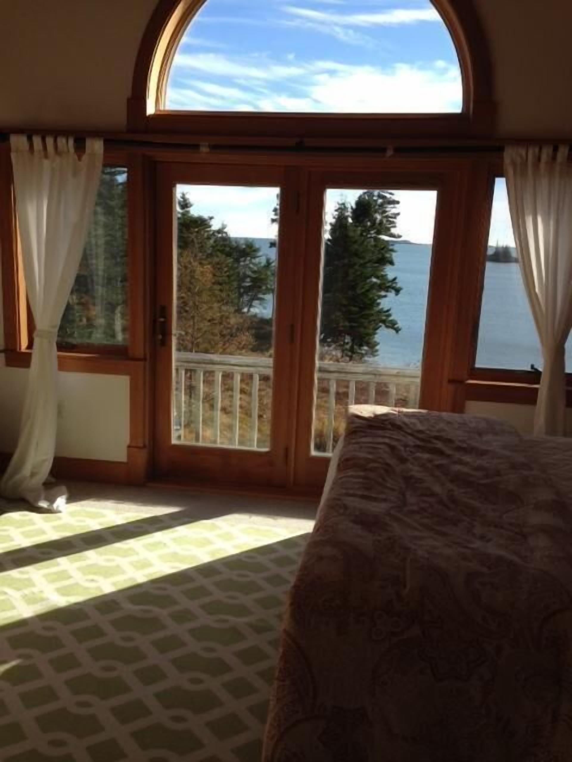 Ocean Front Down East Private Estate On 12 Acres 