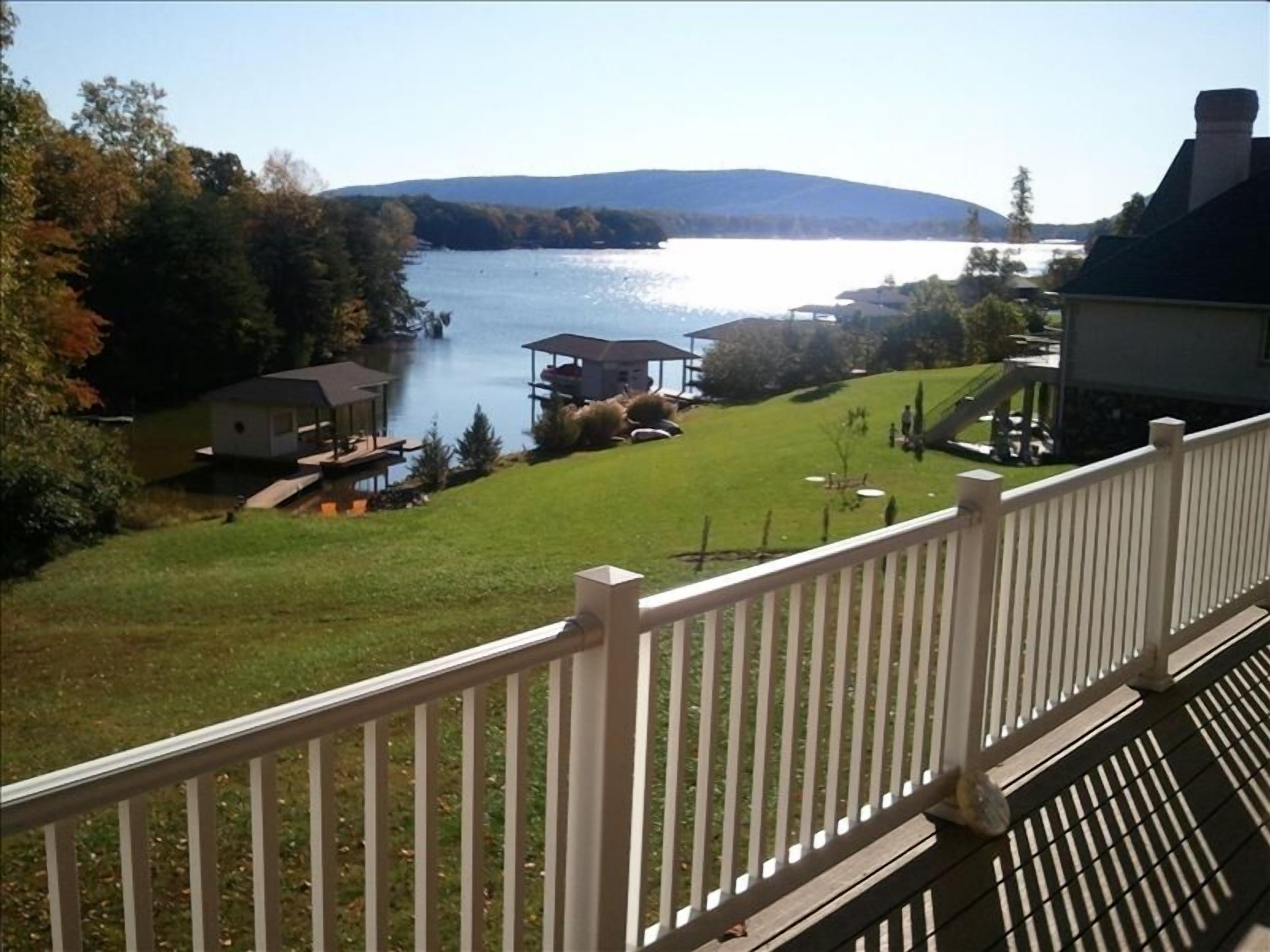 Ramsey's Retreat- Relaxing Get Away Beautiful Views- Paddle Boat, 2 Kayaks