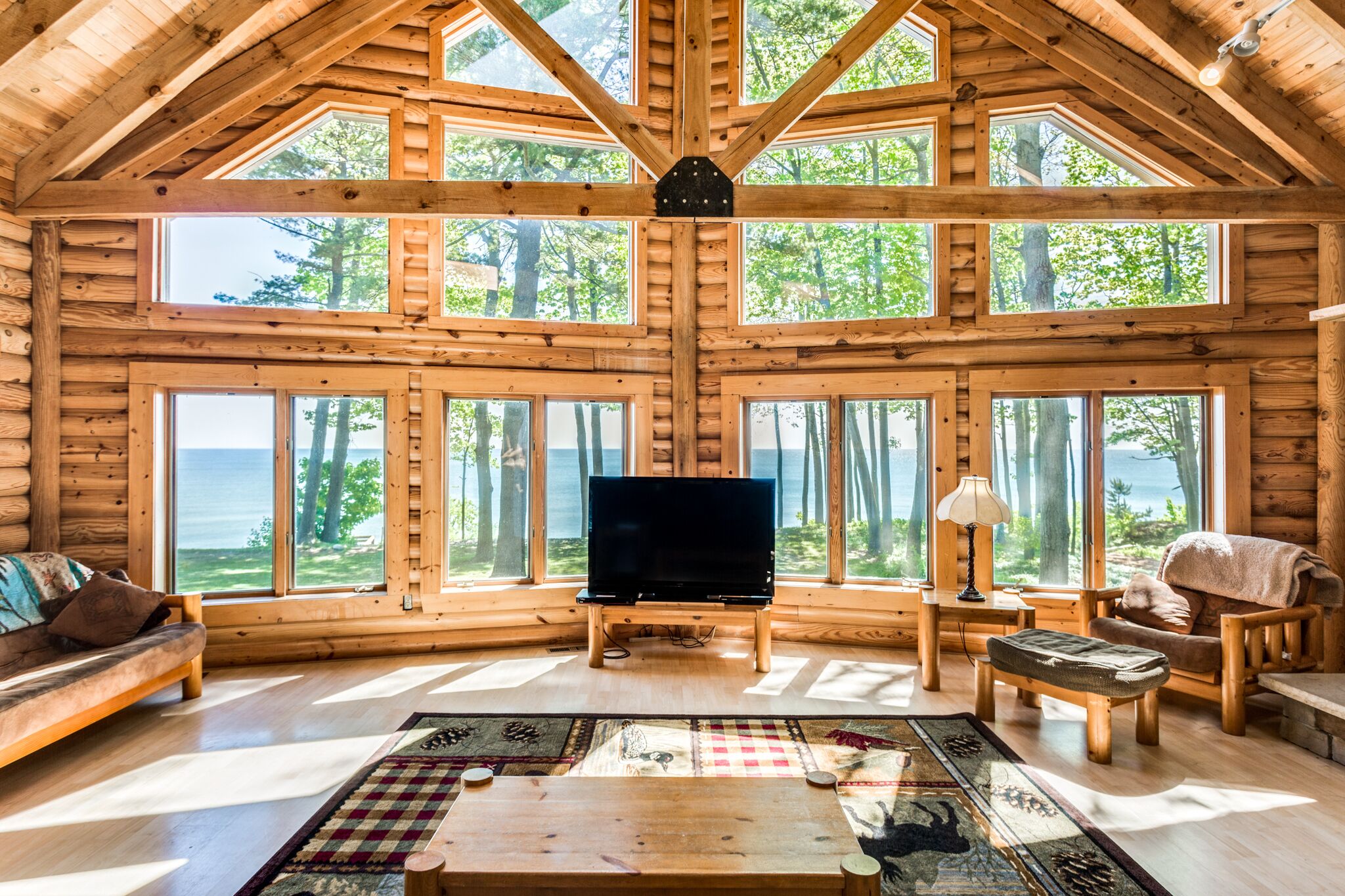 Lexington - Lake Huron - Large Log Home - Sandy Beach/Sunrise