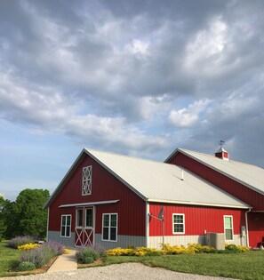 Exterior - The Barn at Deva's Farm: Haute Blue Grass - Chill Retreat in the countryside (Cynthiana)