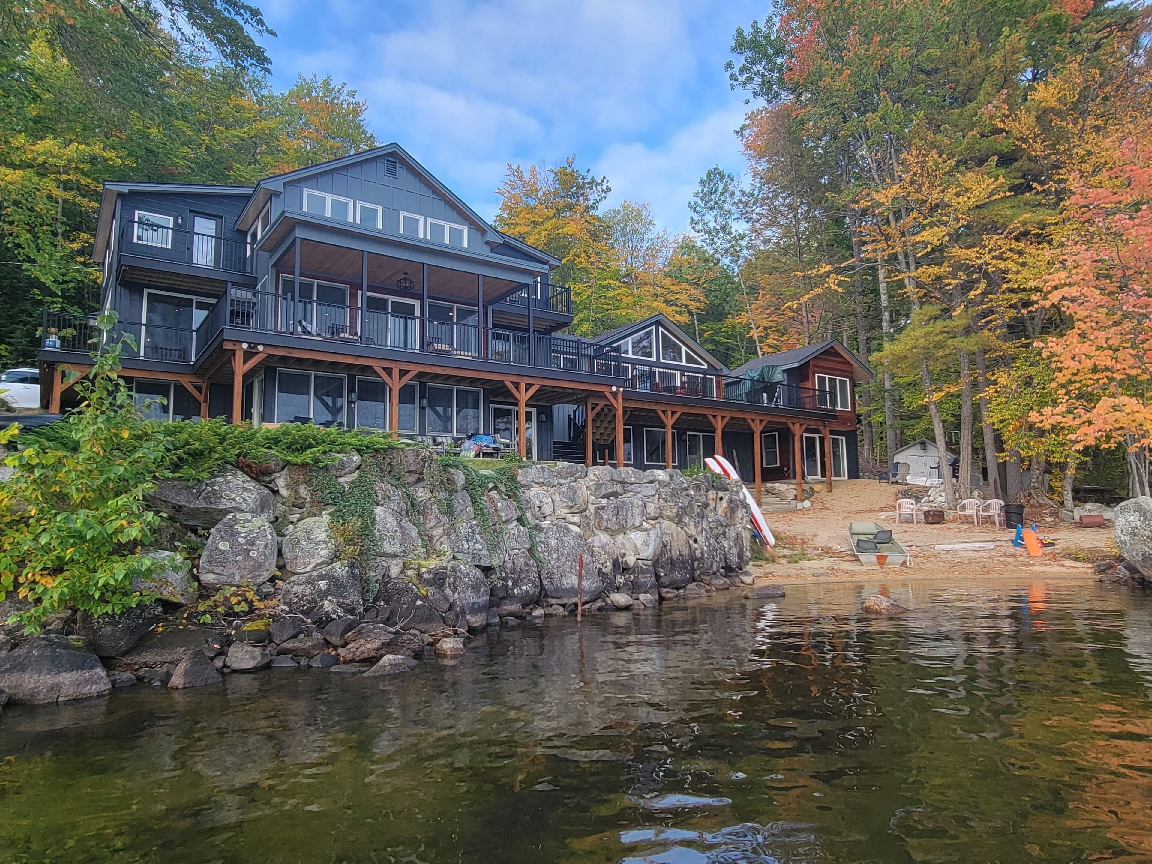 Fabulous Waters Edge with Sandy exclusive beach