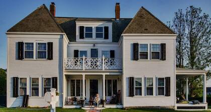 Newport - Yksinoikeudella Renfrew Park Beach House Waterview -huoneisto, Keski-ilmastointi