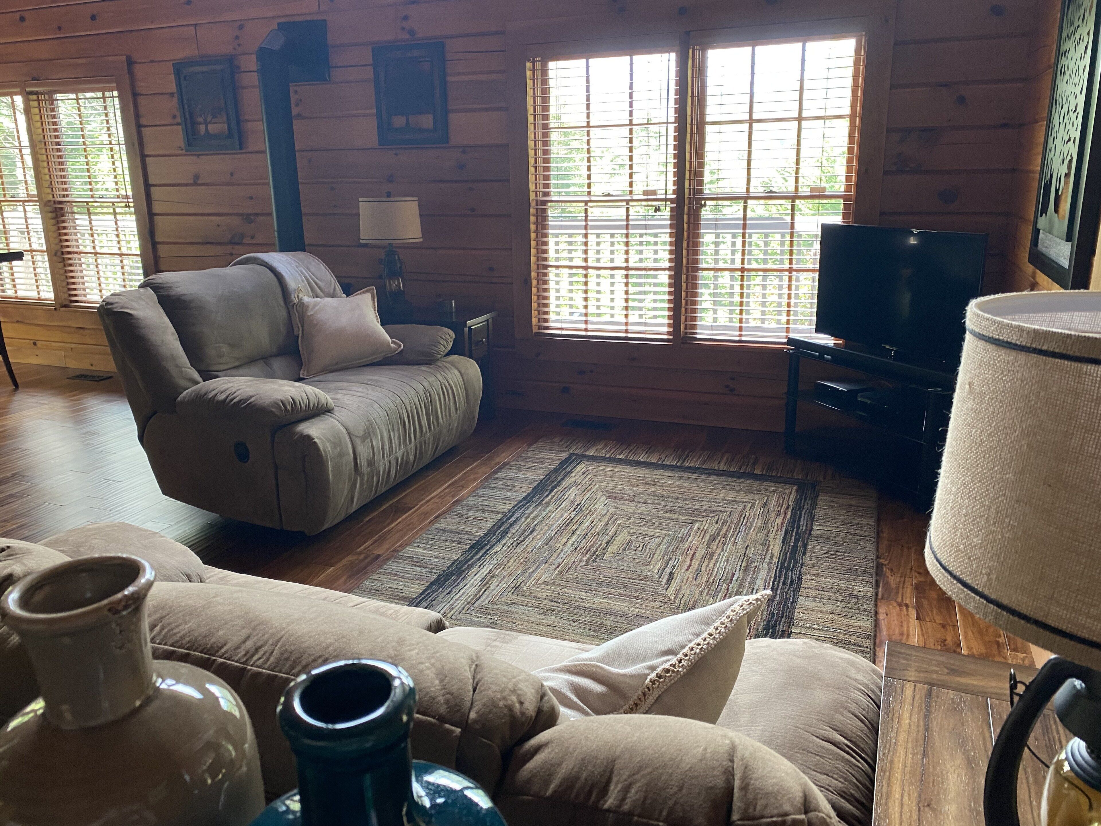 BOOKING CHRISTMAS - SUNRISE  “MOUNTAIN VIEWS" 15 minutes from downtown ASHEVILLE