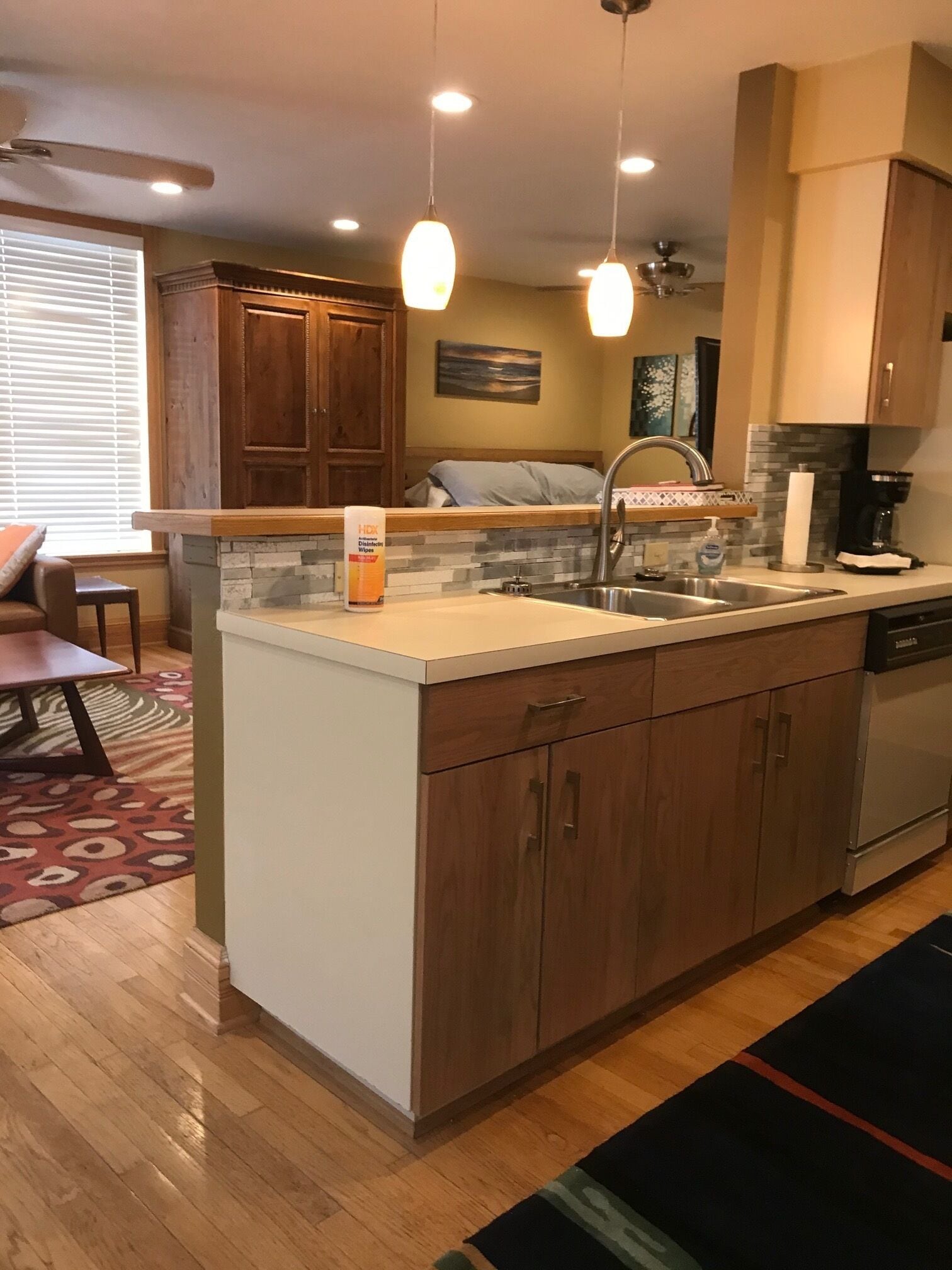 180' Views of the bluff, Main Street, and a bit of the Harbor!!!