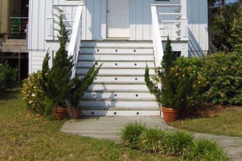Hatteras Airbnb & Cheap Cabin Rentals from 83 AirCabins