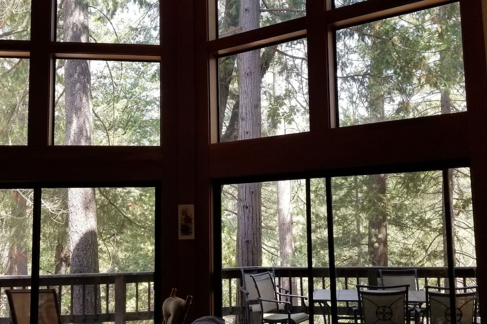 Oakhurst Airbnb & Cheap Cabin Rentals from 60 AirCabins