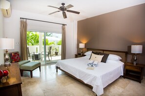 5 chambres, fer et planche à repasser, Wi-Fi, draps fournis