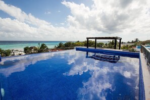 Pool - Luxury Villa Steps to Beach, 5th Ave & Concierge Avail! Beach access 70 meters!  (Playa del Carmen)