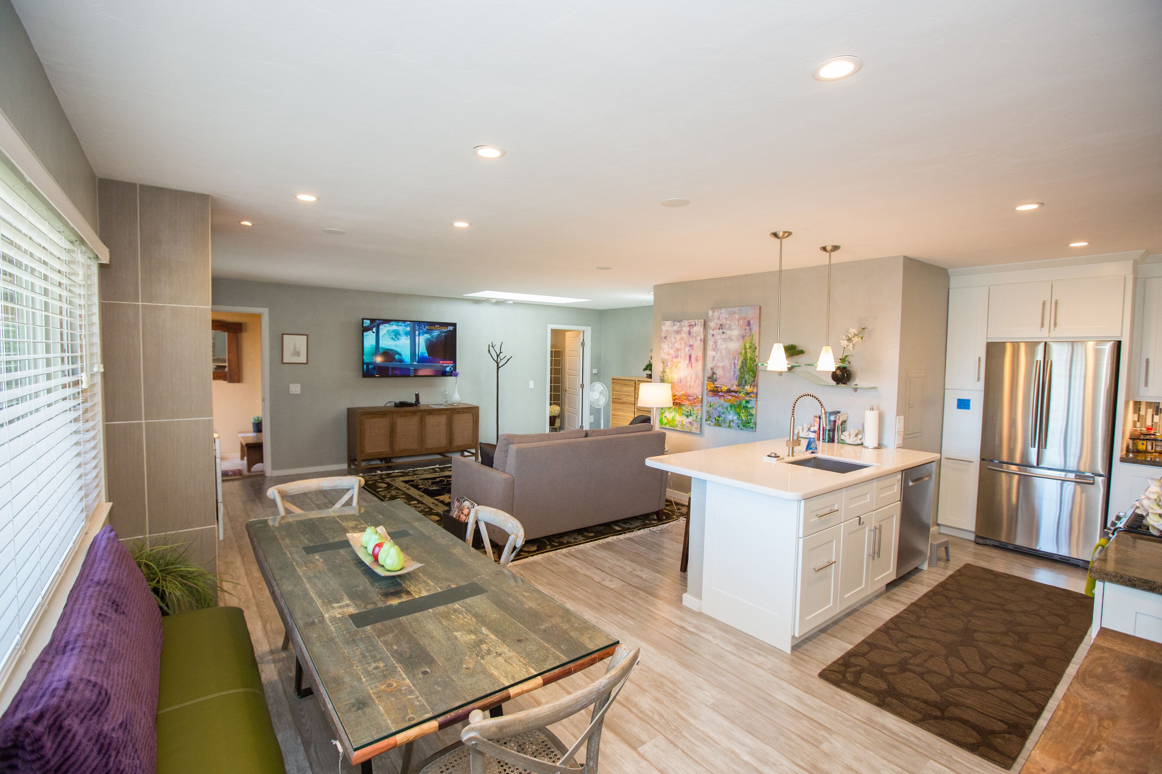 Downtown Carmel - Walk To Everything! - 1BR/2BA  Exec Suite "A"