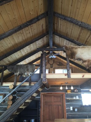 Interior - Riverfront Log Cabin, minutes away from your outdoor adventure (Questa)