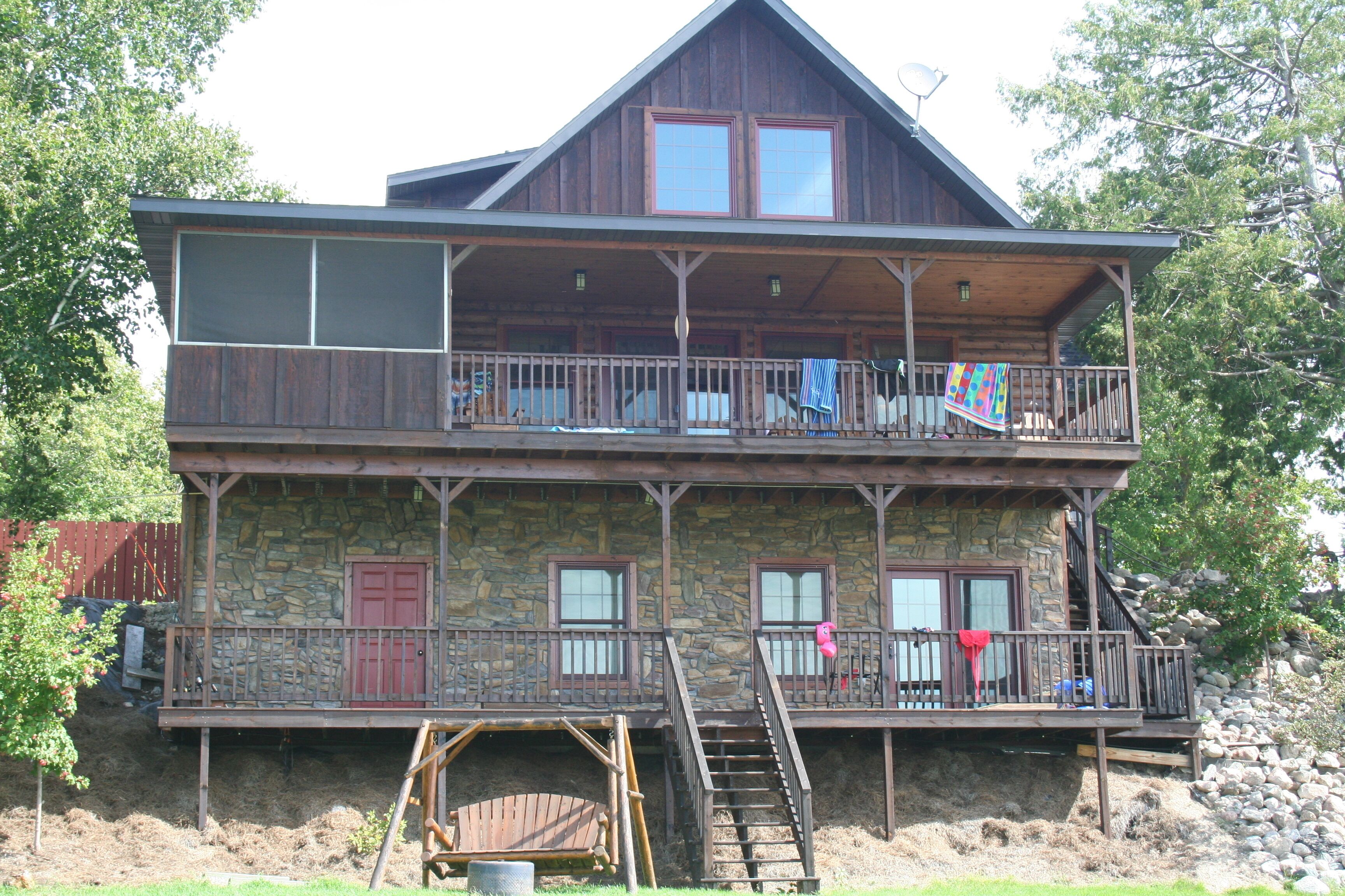 Private Hot Tub/Lake Front/Resort Amenities FREE/Pool/Pontoon Rental