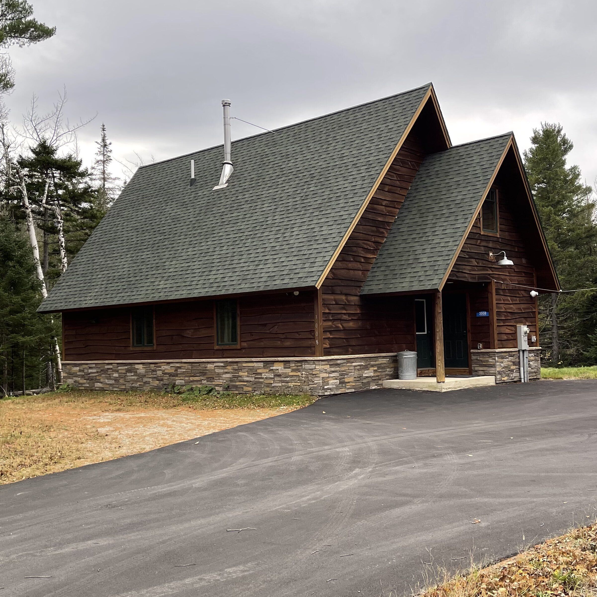 Pet-Friendly Home in a Quiet Neighborhood Near Sugarloaf Mountain