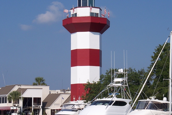 Harbourtown Lighthouse
