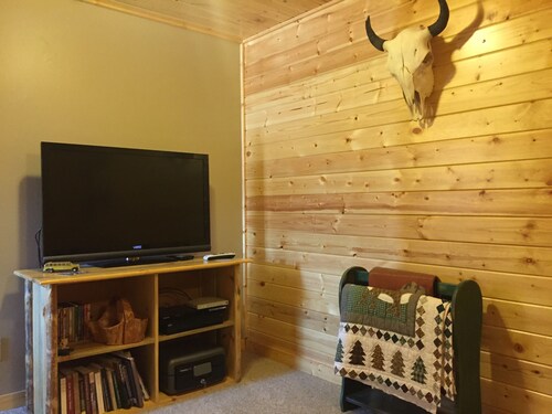 Montana Yellowstone Hideaway