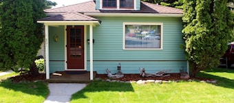 The Perfect University Vacation Home Dog Friendly