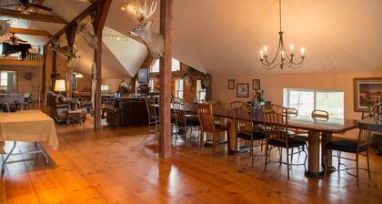 Country Getaway Lodge / Ranch