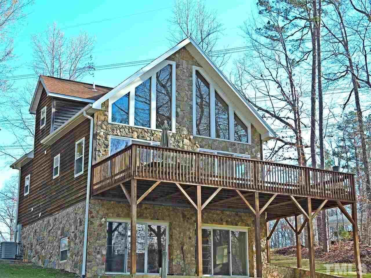 "Cottage On The Cove"  Private Lakefront Paradise with Paddleboards & Kayaks