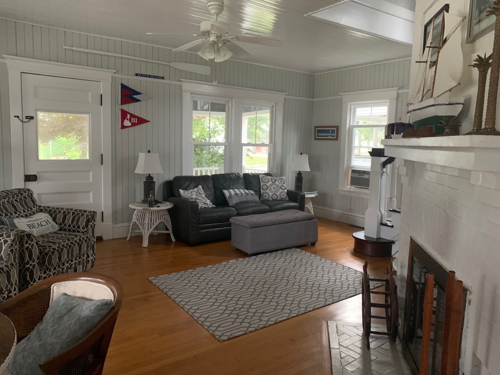 5BR  Charming Beach House with PRIVATE beaches in beautiful Neptune Park!