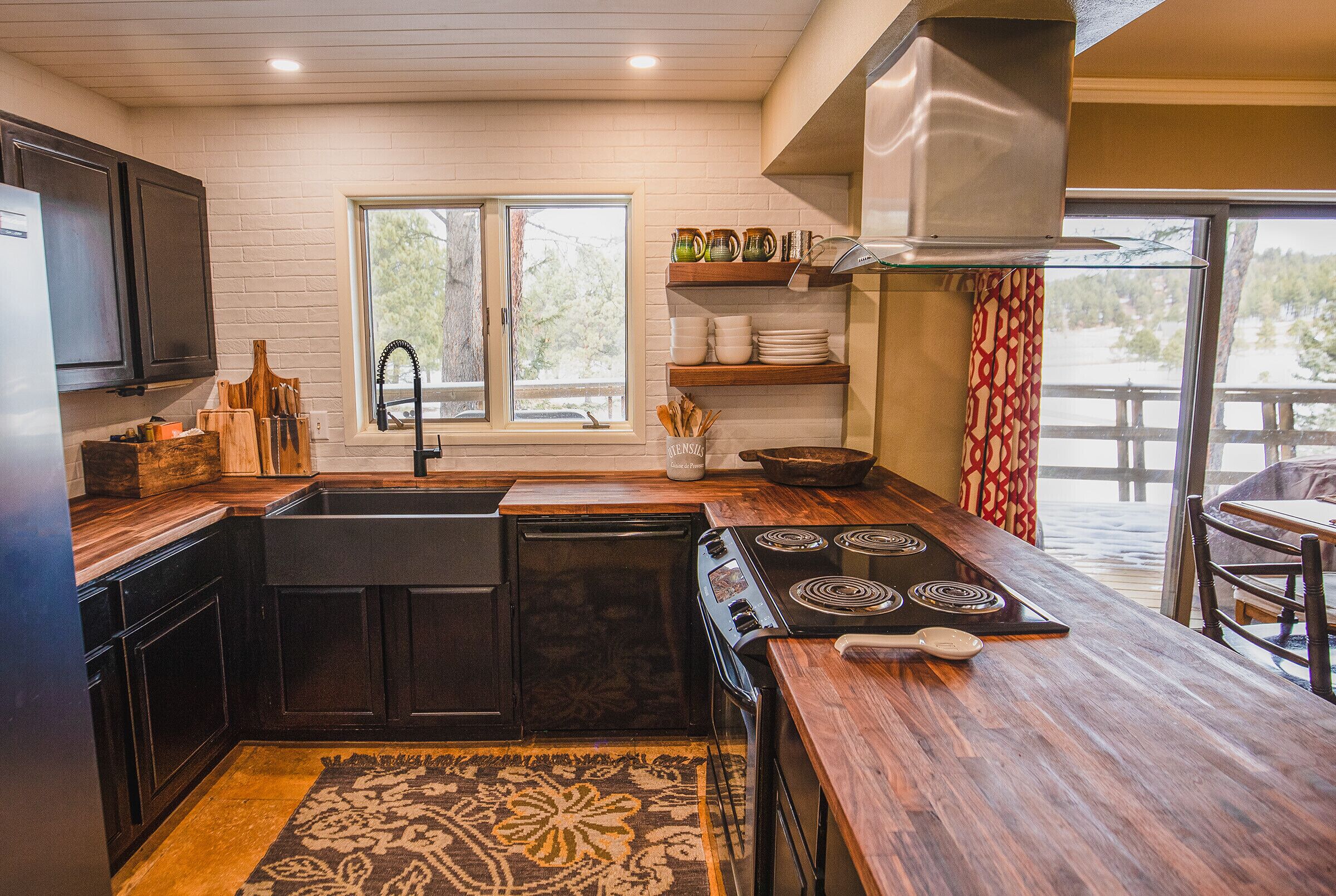 Luxury Home on the Golf Course, just minutes from ski slope