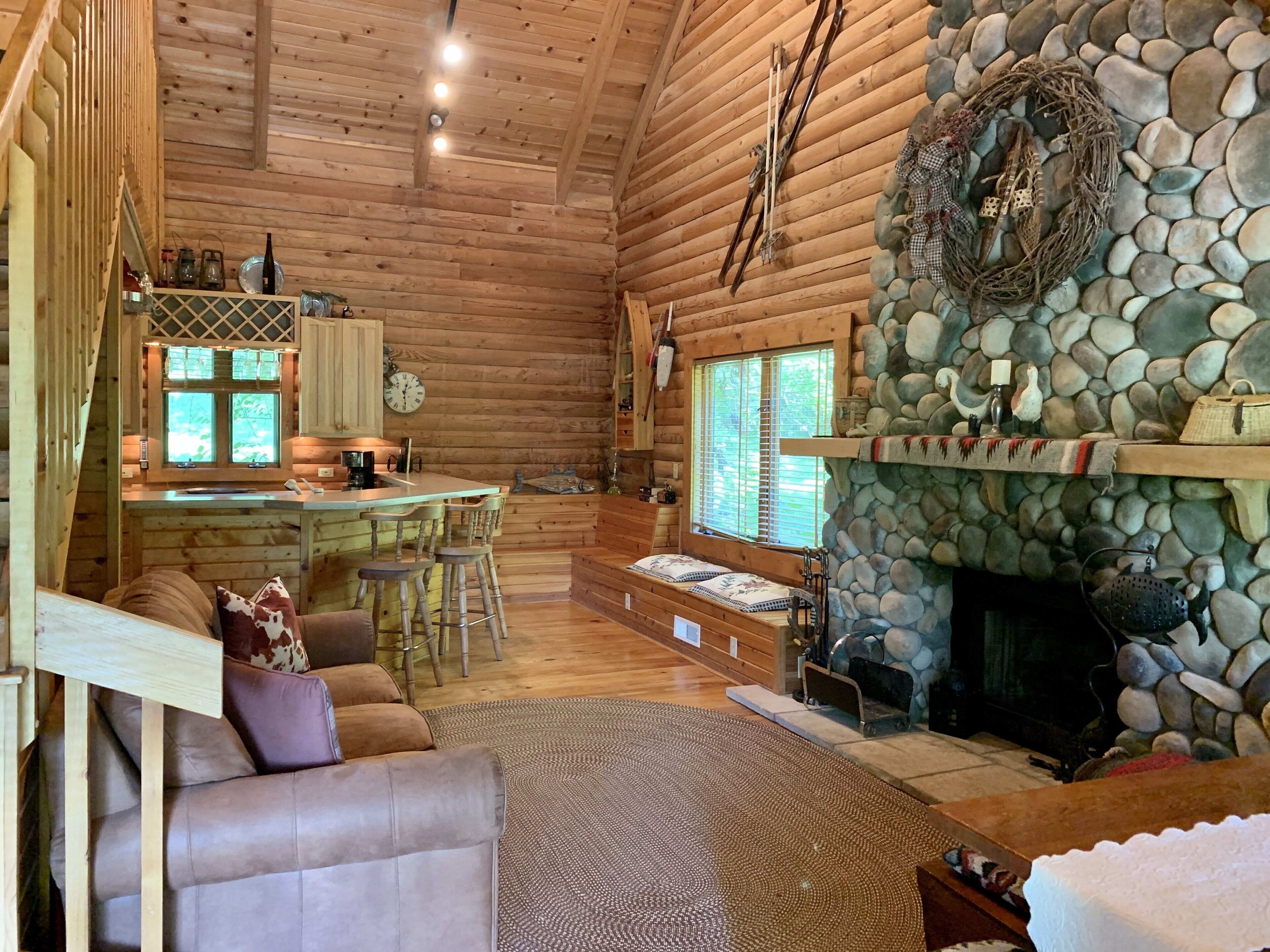 Rocky Waters Vineyard/Winery Guest House Hanover IL