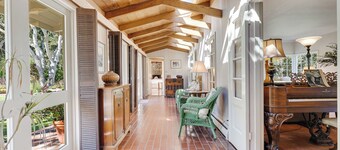Stunning 5 Acre Carmel Retreat, 2 Hot Tubs, Amazing Location!