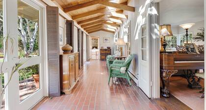 Stunning 5 Acre Carmel Retreat, 2 Hot Tubs, Amazing Location! Open for Car Week