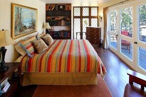 5 bedrooms, desk, iron/ironing board, free WiFi