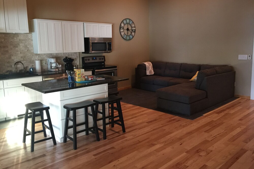 Get Away and Relax in TiaJuana on Grand Lake!