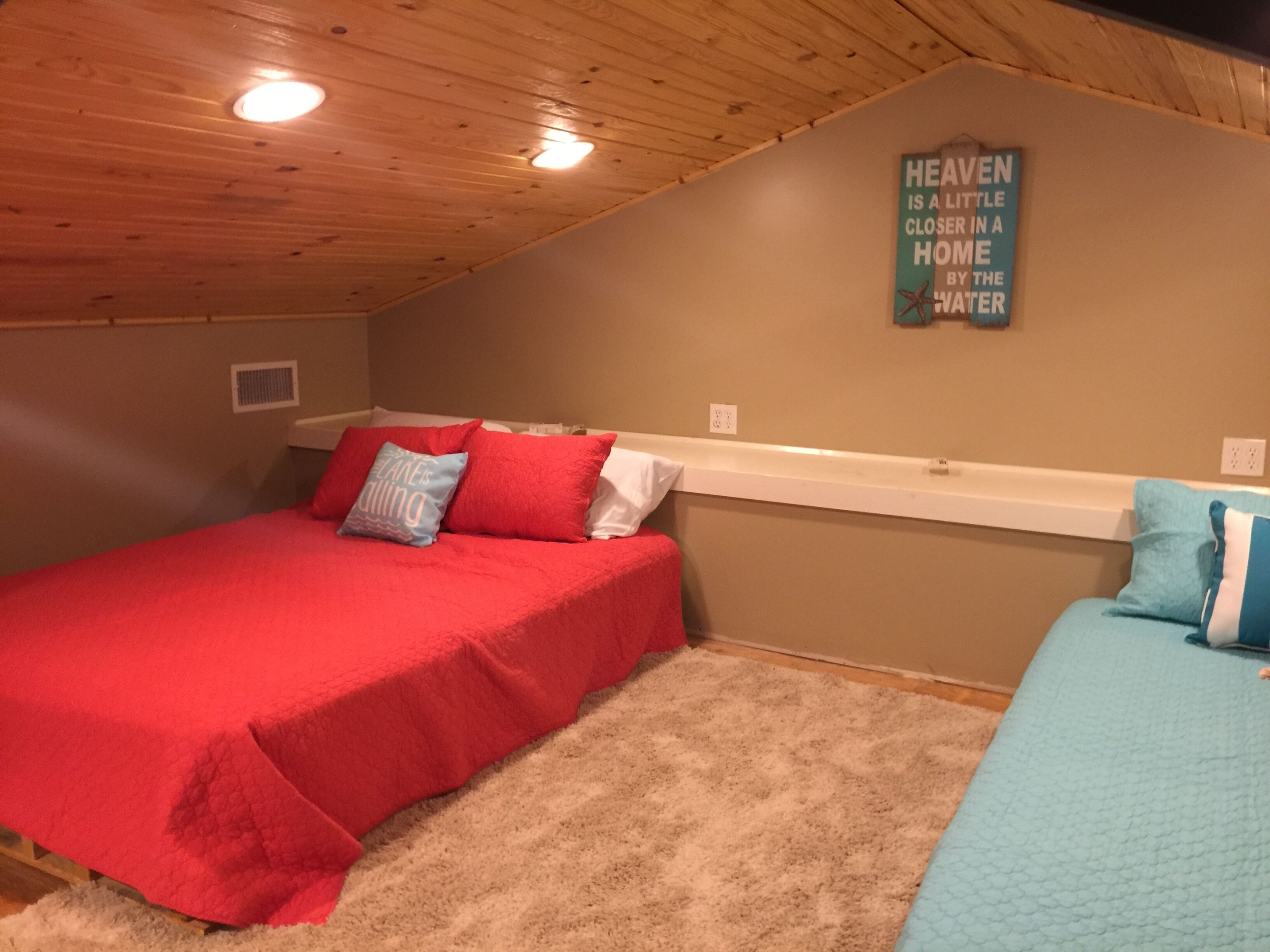 Get Away and Relax in TiaJuana on Grand Lake!