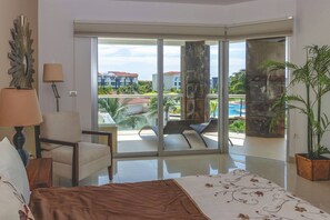 3 bedrooms, free WiFi, bed sheets, wheelchair access