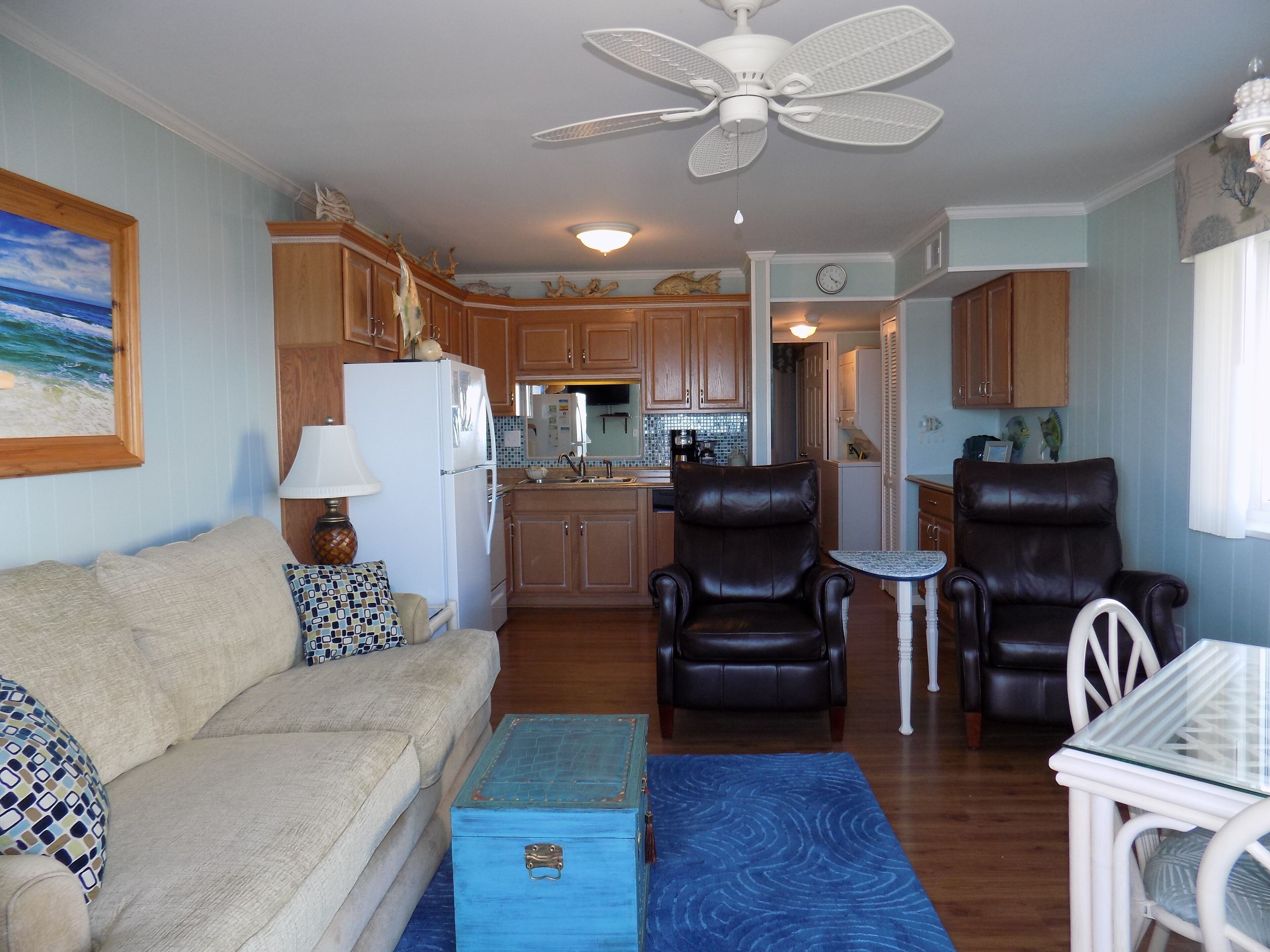 DIRECT OCEANFRONT! Super Clean-Highly Rated - Awesome Location! BOOK NOW!!
