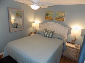 1 soverom, strykejern/-brett, wi-fi (inkludert) og sengetøy