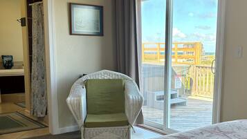 5 dormitoris, planxa i posts de planxar, wifi gratuïta i roba de llit