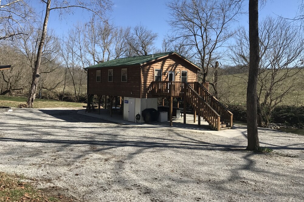 Cozy Cabin on the Bourbon Trail