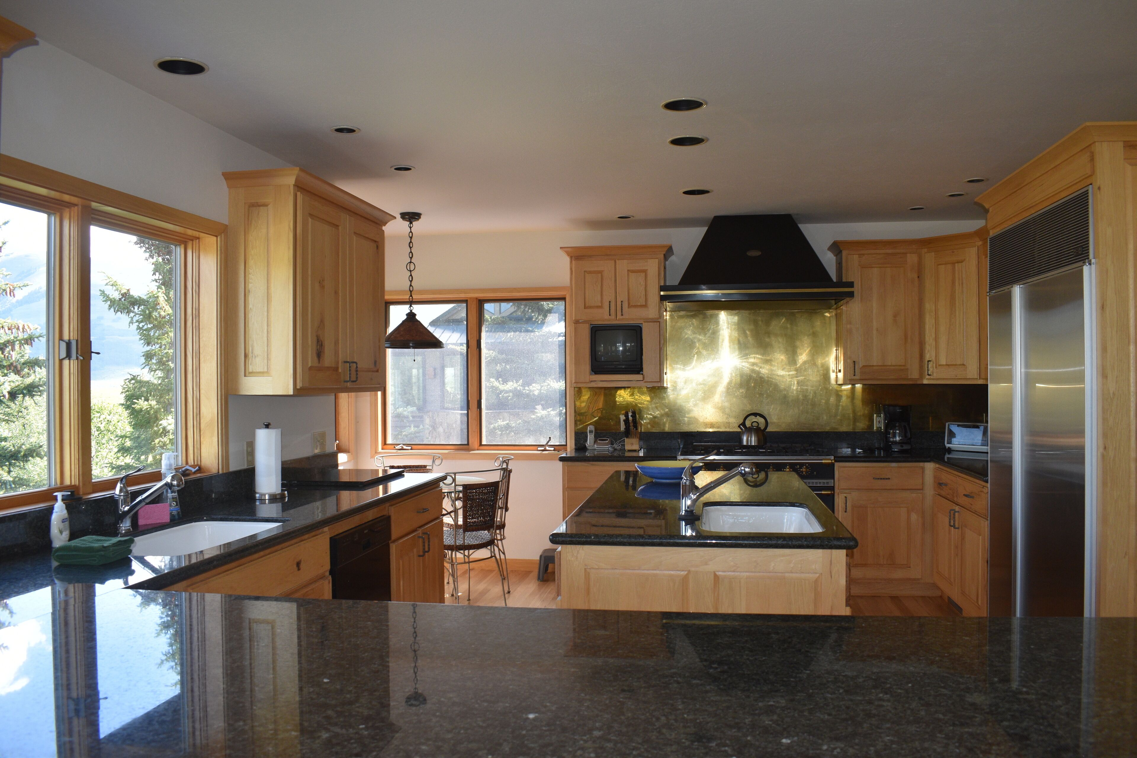 Ski-in, Quick Walk to Slopes with AMAZING VIEWS