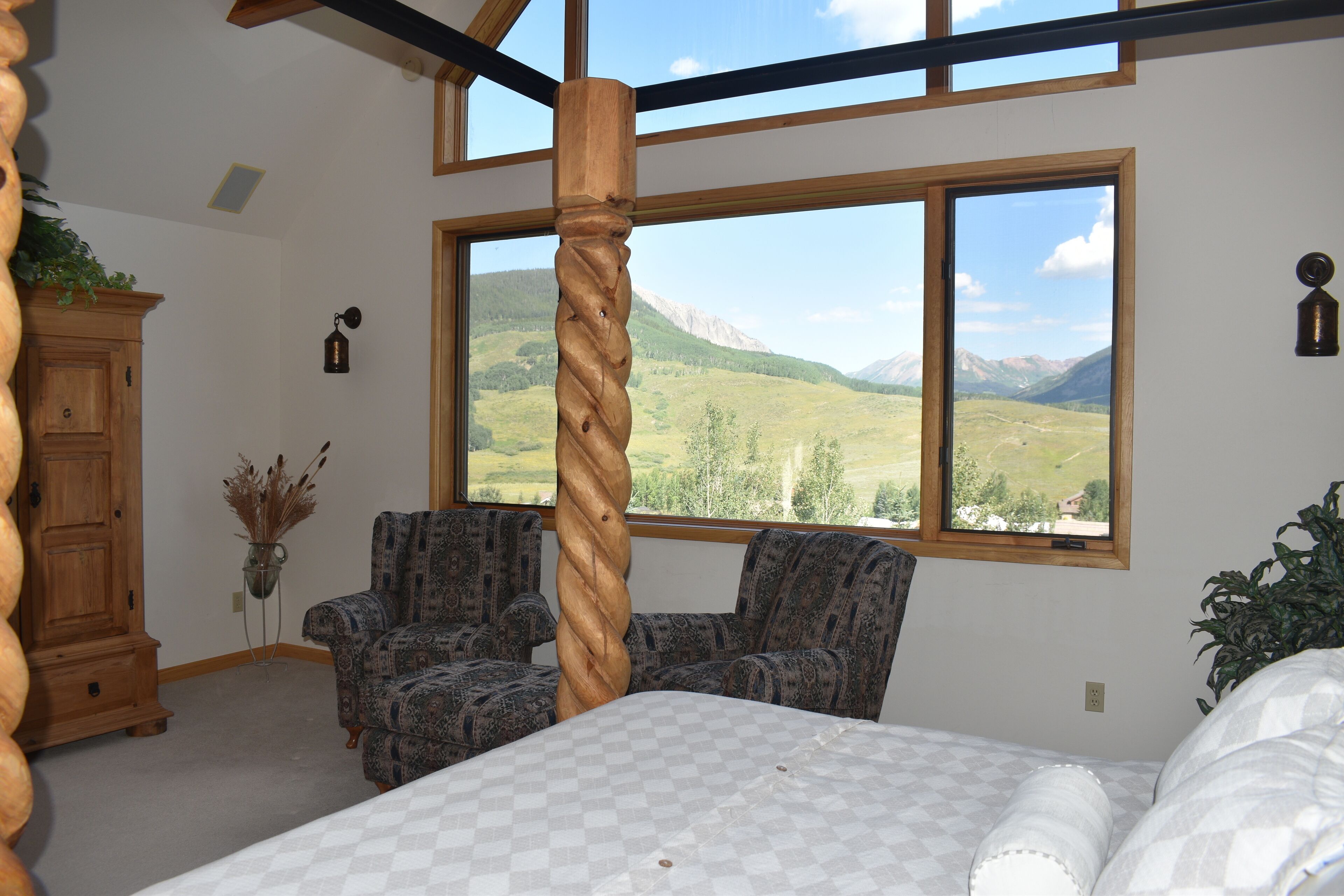 Ski-in, Quick Walk to Slopes with AMAZING VIEWS