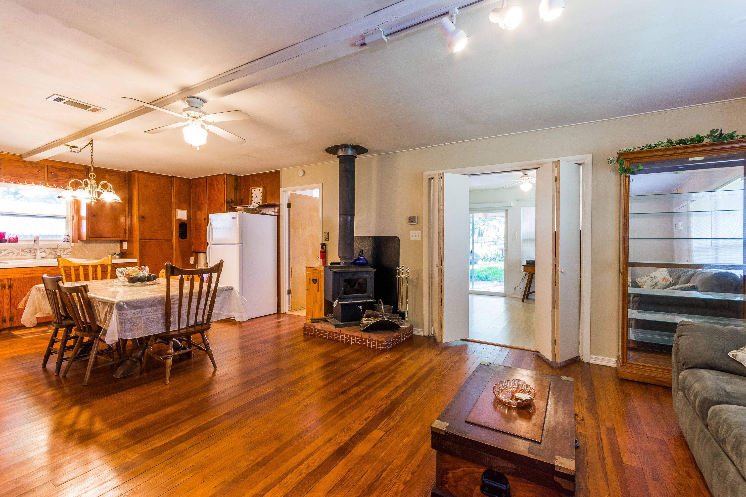 Sherwood Pines Inn -Spacious 2-bedroom at Texoma sleeps up to 8!