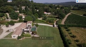 Aerial view - Stunning and spacious home in Provence!  (Lourmarin)