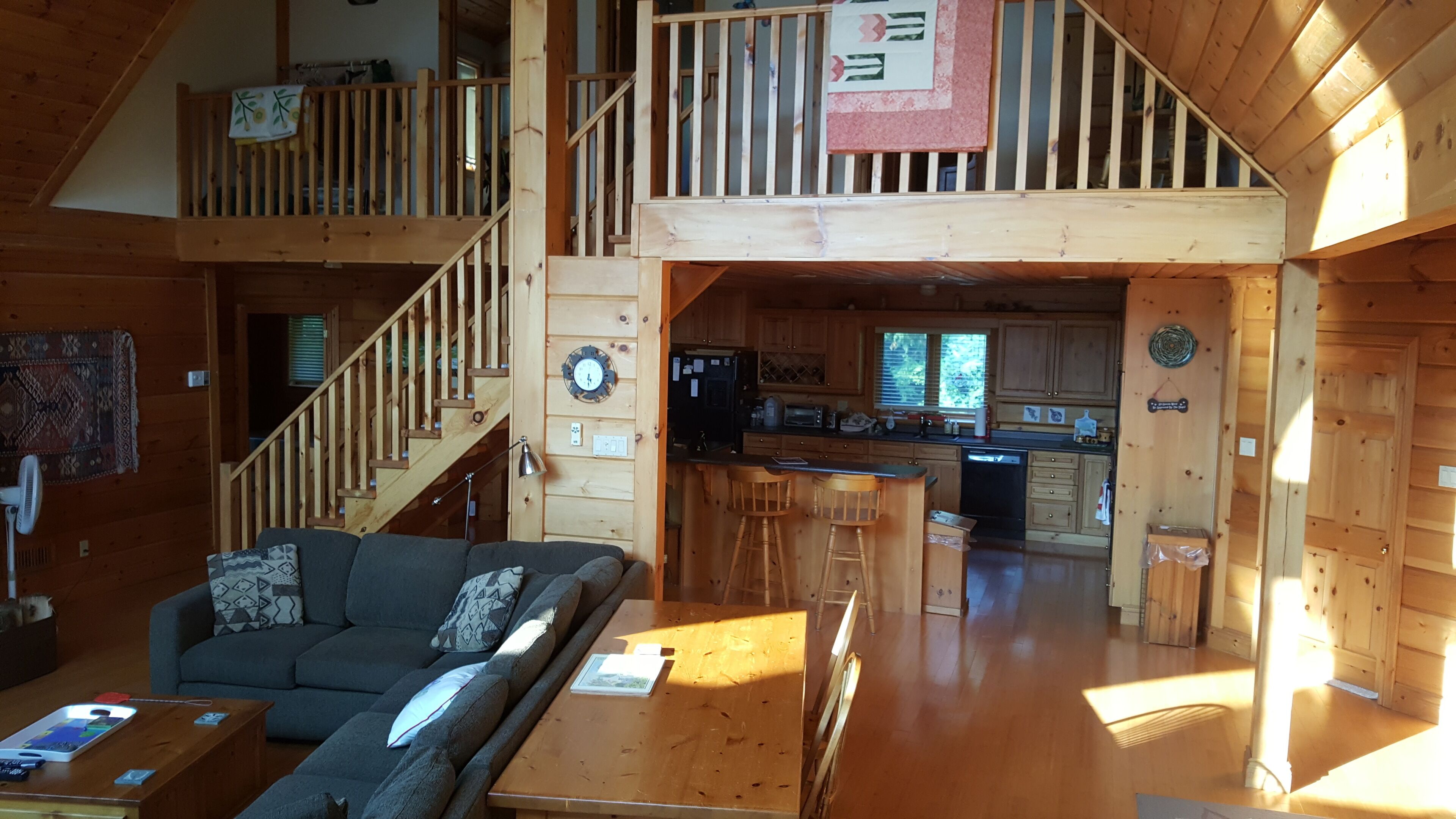 Kawartha Lakes Log Home Coboconk - perfect family spot, lawn, beach, and deck