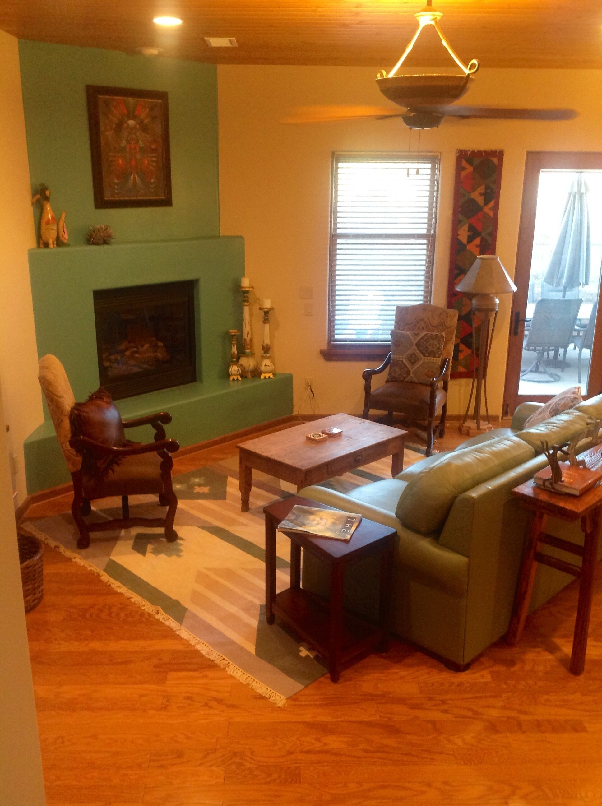 Beautiful Inviting condo in the heart of Santa Fe