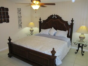 4 Schlafzimmer, Bügeleisen/Bügelbrett, kostenloses WLAN, Bettwäsche