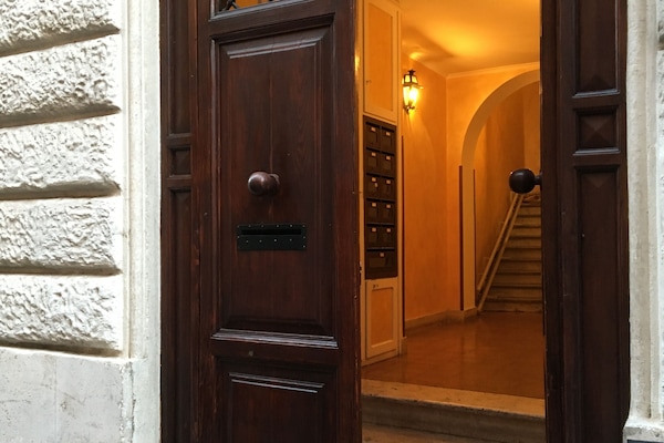 Building entry, 3rd floor + half (no lift),