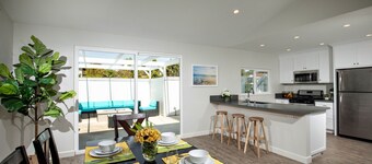 Carlsbad Getaway - Spacious and new!