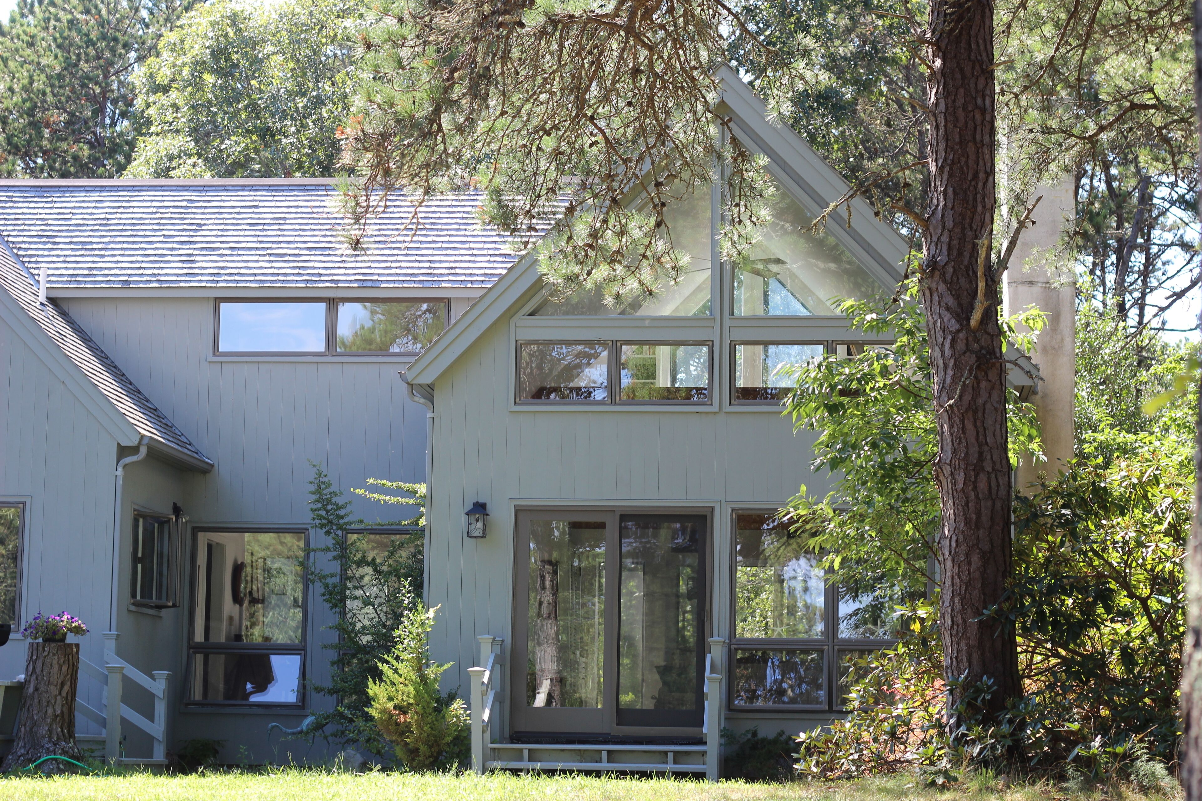 Cozy, exceptional view, quiet, high speed WIFI,  close to all island attractions