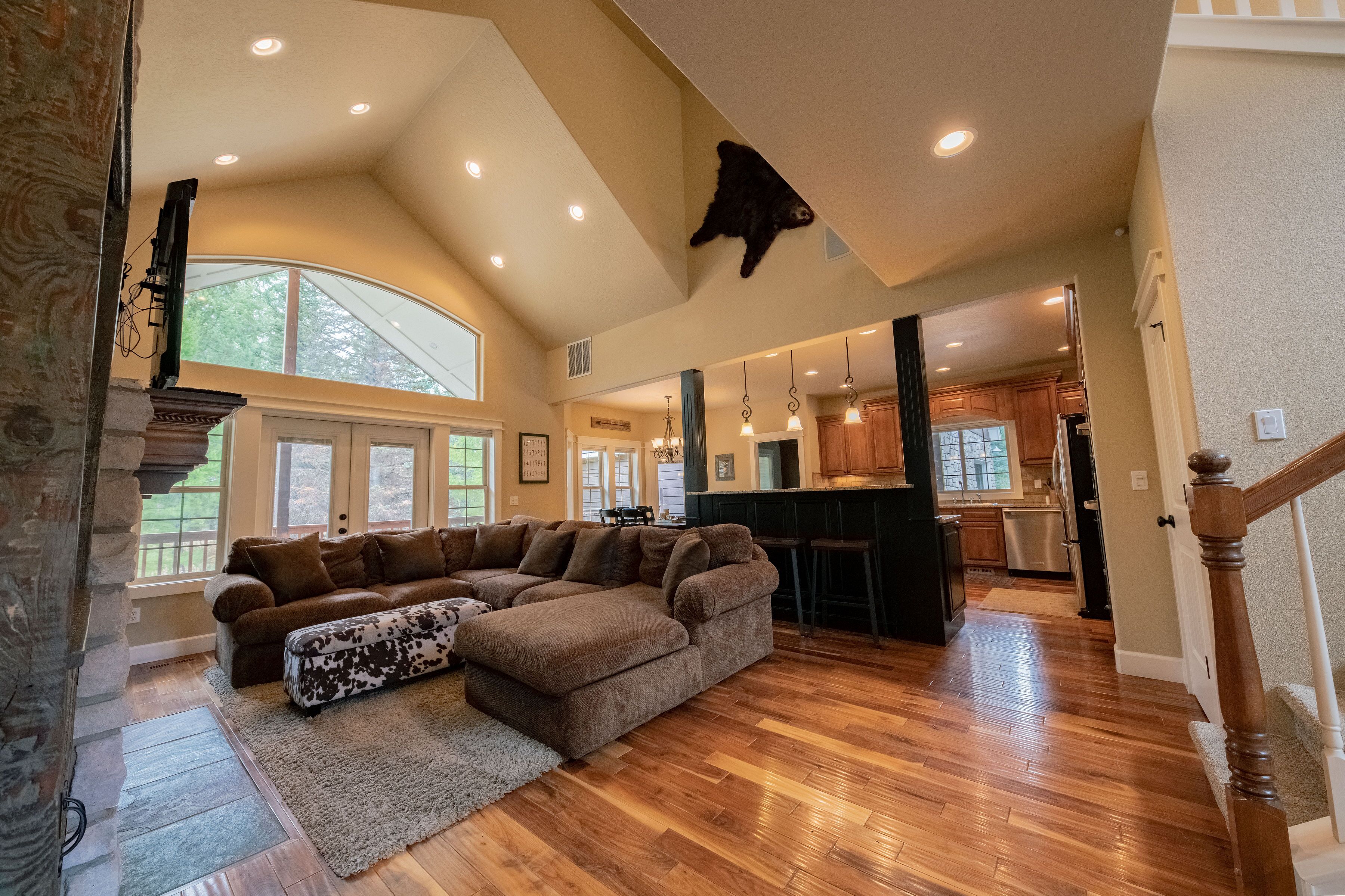 Mountain Retreat With Private Dock Close To Tamarack! Family Reunions Welcome!